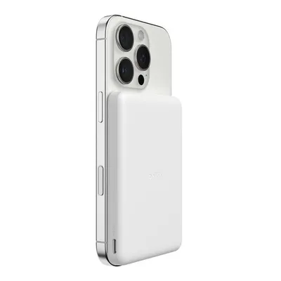 BoostCharge Schlanke, magnetische Powerbank 5K, weiß