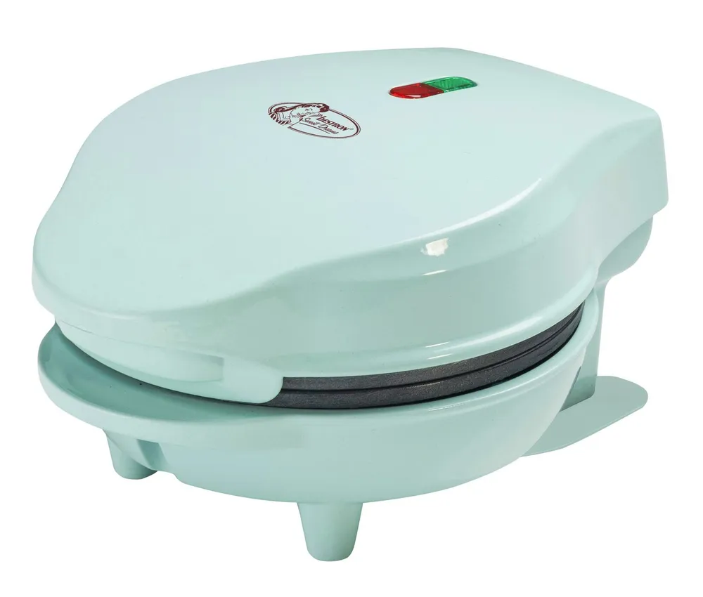 bestron Waffeleisen AMW500, 550 W, Retro-Design, antihaftbeschichtet, leicht, kompakt
