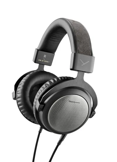 beyerdynamic T5 HiFi-Kopfhörer (Geschlossene Bauweise, Keine Sprachsteuerung, kabelgebunden, High-End Tesla Kopfhörer (3. Generation)