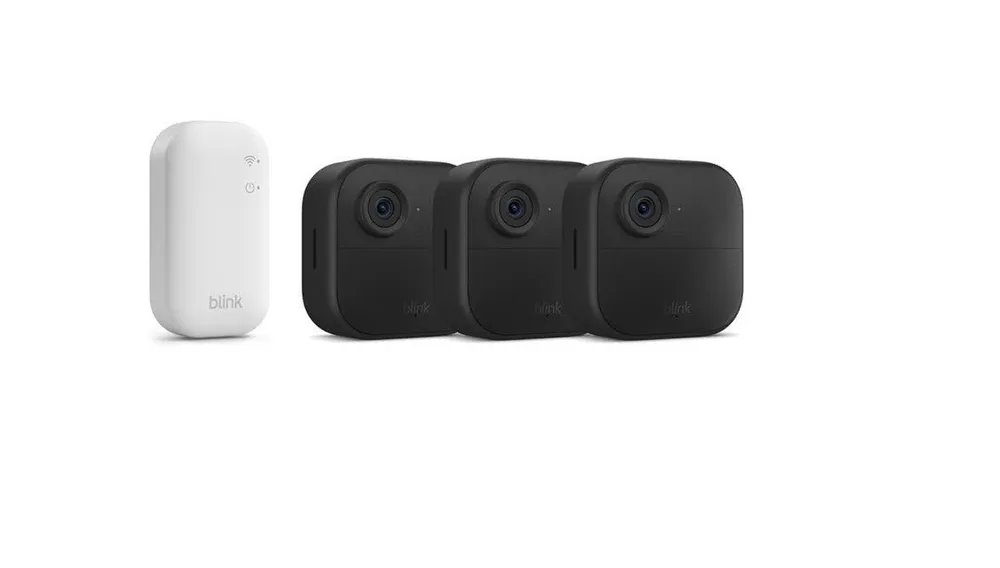 blink Überwachungskamera Kamera Outdoor 4 Sicherheitskamera 3-Kamera-System (Innenbereich, Außenbereich, 3-tlg)