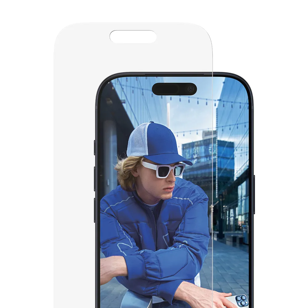 CARE by PanzerGlass Displayschutzglas Classic Fit Screen Protector für Apple iPhone 17 Pro