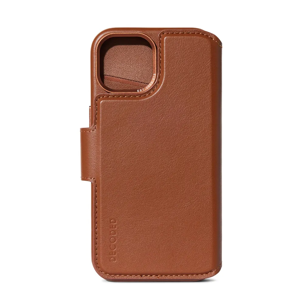 Decoded Leder Wallet mit MagSafe für iPhone 15 Plus, Braun