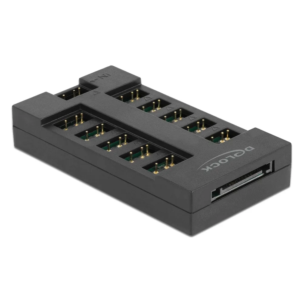 Hub DeLock 10 Ports ARGB Modell 64128 magnetische Befestigung