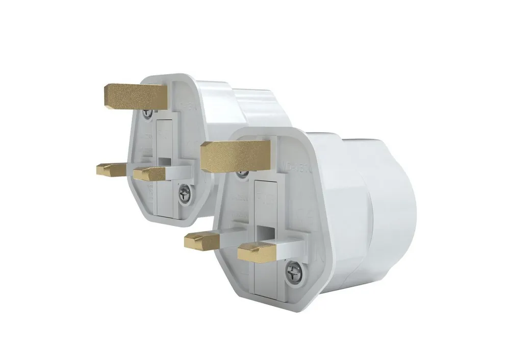 EAZY CASE 2x Travel Adapter UK Reiseadapter Stromstecker Stromadapter Typ G, 2er Set EU auf UK Adapter Strom England 3pin Buchse Netzadapter Weiß