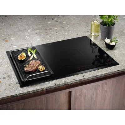 Induktionskochfeld Electrolux Serie 700 EIS82453 80 cm Schwarz 4 Zonen Touch