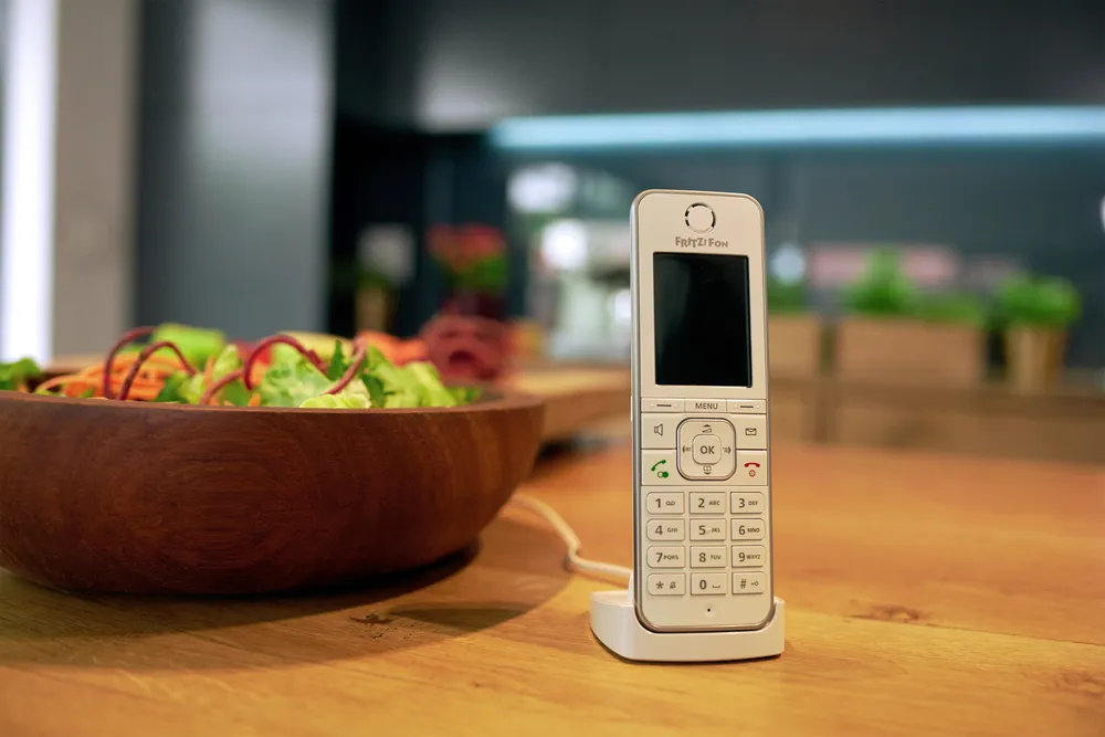 FRITZ!Fon C6 Weiß Schnurloses Telefon