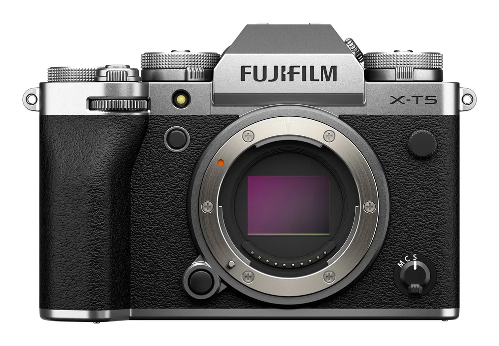Fujifilm X-T5 Silber + XF 16-50mm f/2.8-4.8 R LM WR