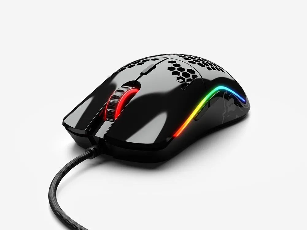 Glorious Model O Gaming-Maus 12000 DPI glänzend schwarz