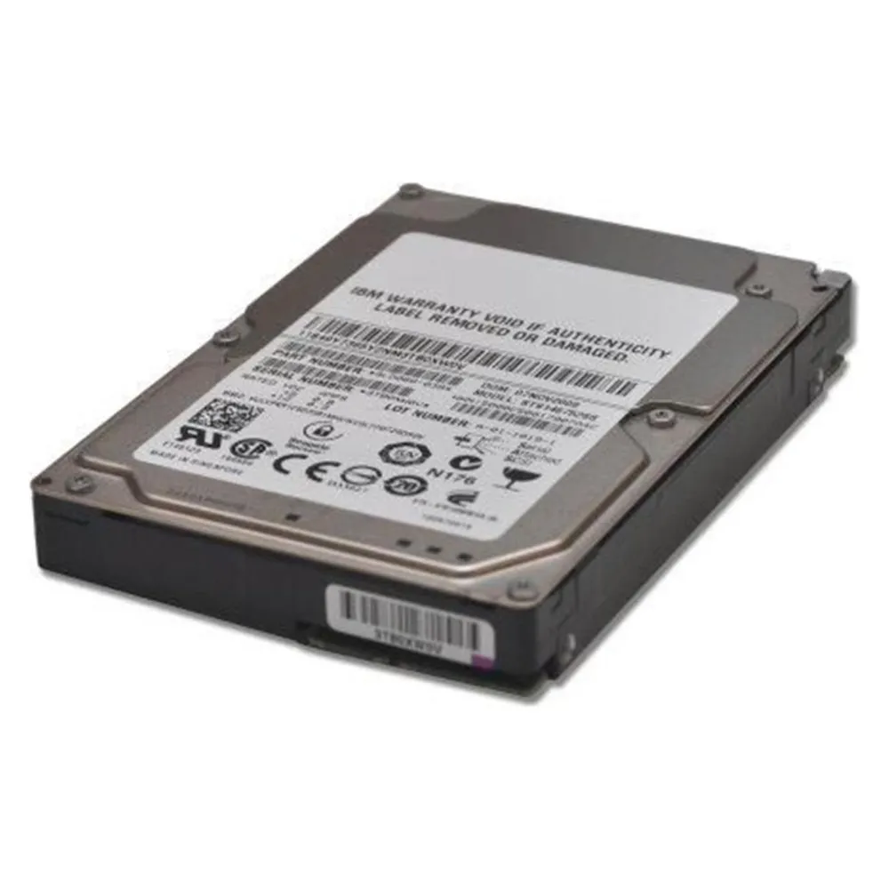 IBM Festplatte 900 GB