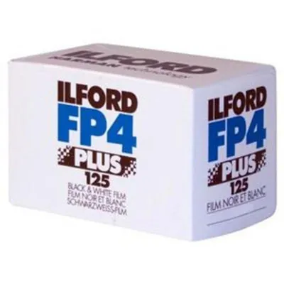 Fotografische Film Ilford FP4 Plus 125 ASA 24 Aufnahmen Schwarz-Weiß