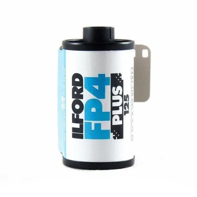 Ilford FP4 Plus 135-24 125 ISO Schwarzweißfilm
