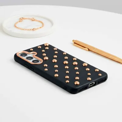 Huelle mit Nieten Modisches Design und Schutz fuer Samsung Galaxy A16 5G
