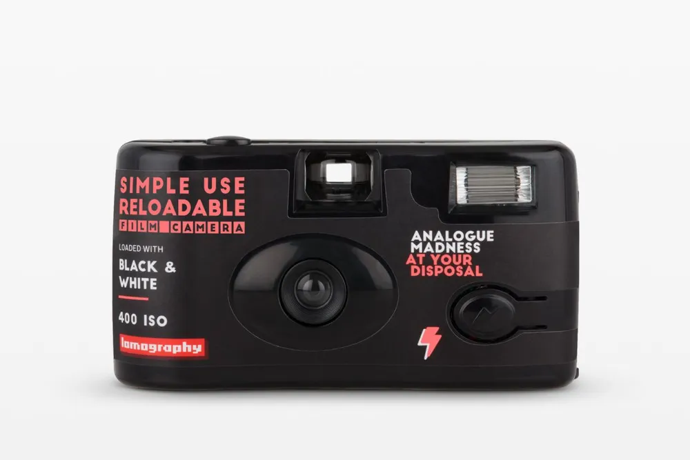 Lomography Simple Use Kamera Black and White ISO 400