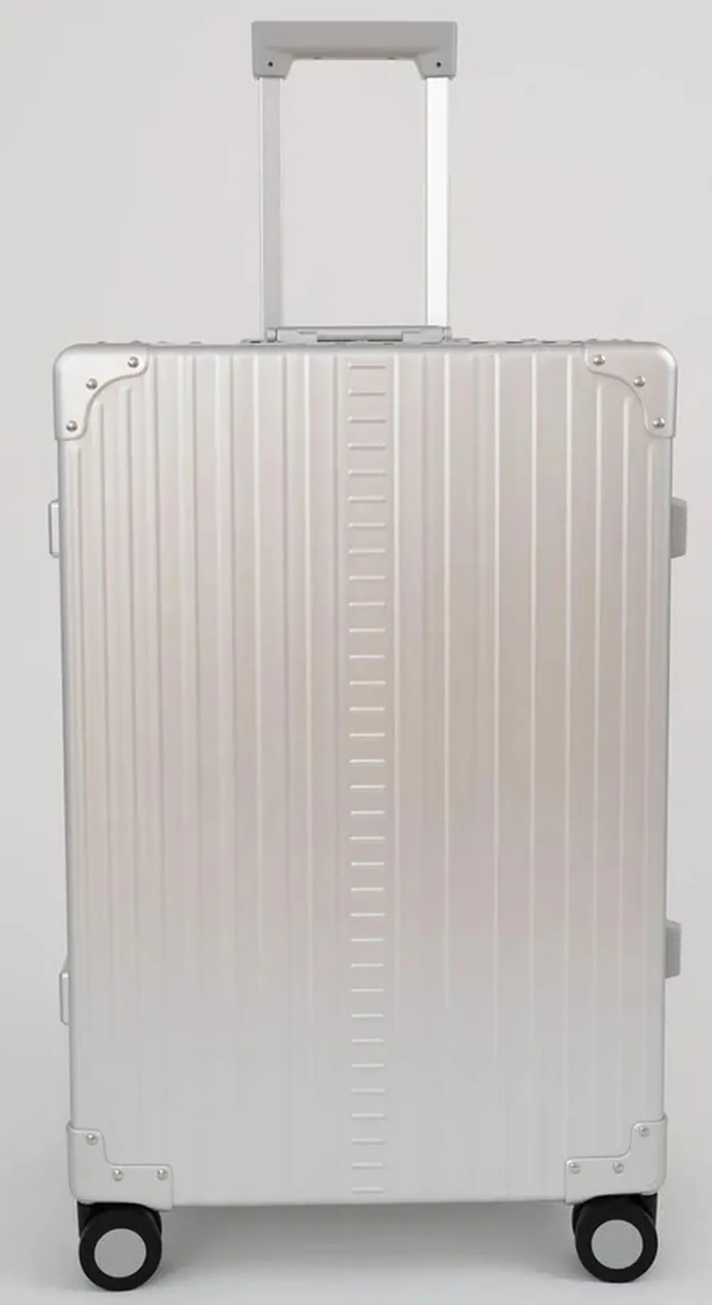 Loulex-ALeon Traveller Photocase 30