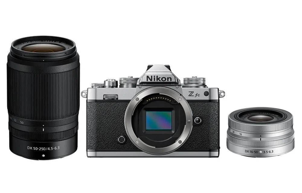 Z fc + Objektiv NIKKOR 16–50 VR + 50–250 VR Kit