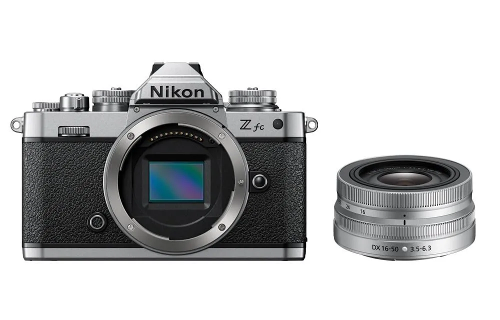 Z fc + Objektiv NIKKOR Z DX 16–50 mm 1:3,5–6,3 VR