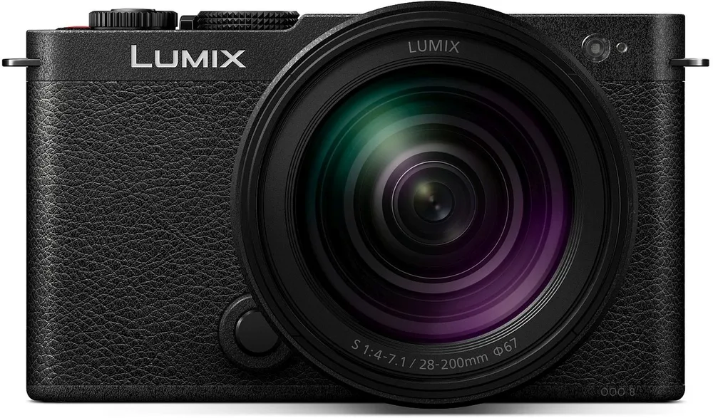 Panasonic DC-S9 + Lumix S 28-200mm f4-7,1 Makro
