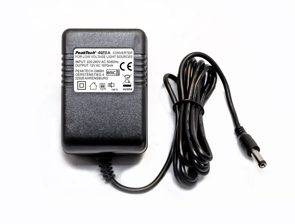 PeakTech Konverter für Niedervoltlichtquellen, 12 V AC/AC Steckernetzteil