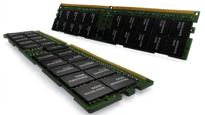 Arbeitsspeicher RAM Samsung M321R4GA3EB2-CCP 32GB 1x32GB DDR5 6400MHz ECC Registered 288-pin DIMM Grün
