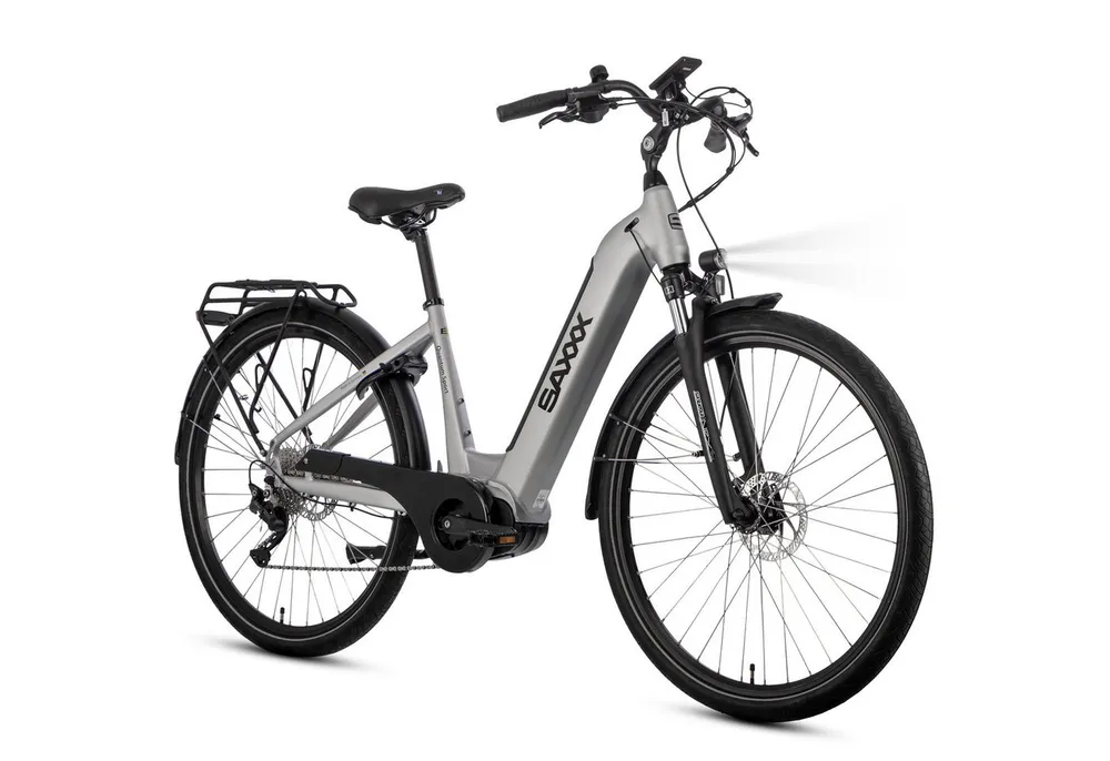 SAXXX E-Bike Trekkingrad QSW 28 Zoll City-Pedelec mit tiefem Einstieg, 10 Gang SHIMANO Deore Schaltwerk, Kettenschaltung, Mittelmotor, 540 Wh, (mit entnehmbarem Akku, mit Akku-Schlüssel, mit Gepäckträger), 80 Nm Antrieb, Hydraulikbremsen, bis ca. 100 km