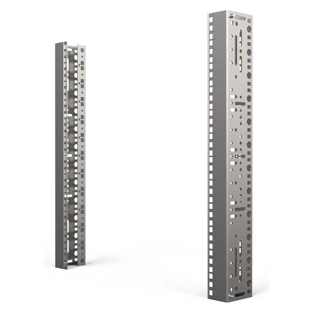 Schroff 19"-Winkelprofil mit Universal-Lochung (EIA)
