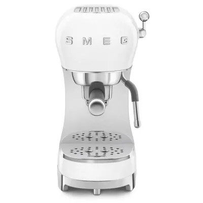 Kaffeemaschine Manuell Smeg ECF02WHEU 1,1L 15 bar weiß mit Dampfdüse und Temperaturregelung