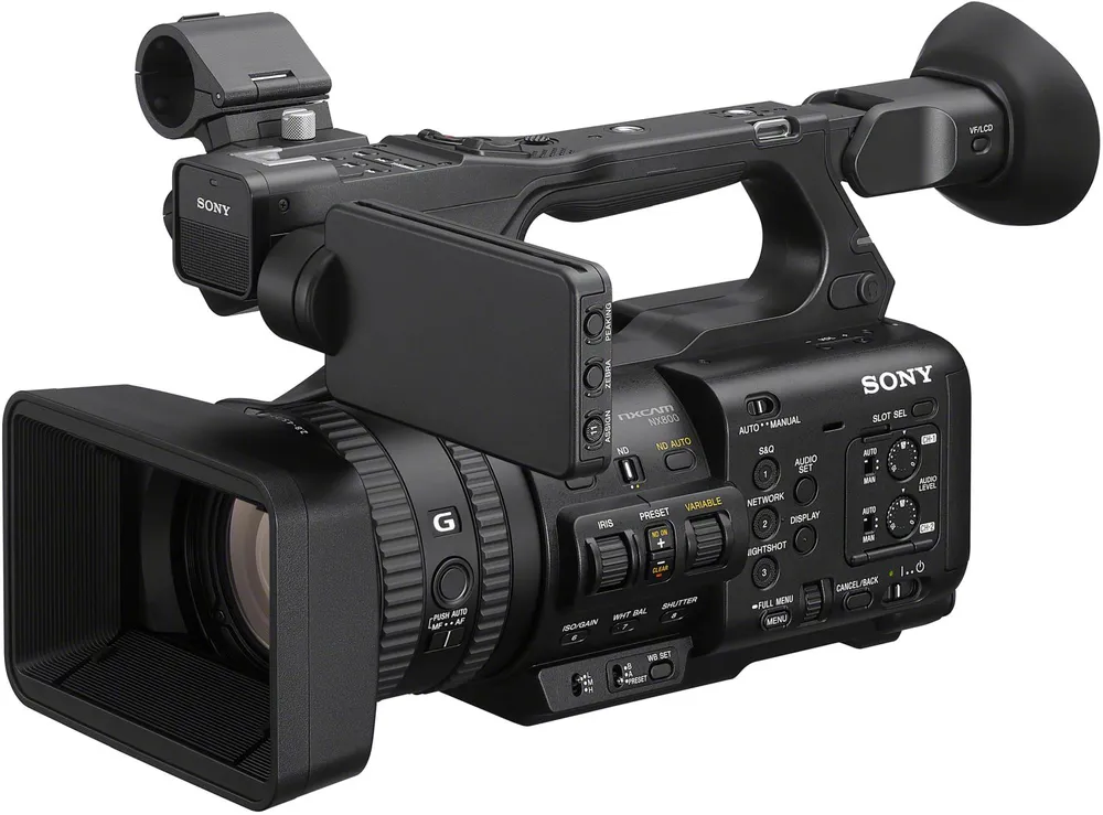 Sony HXR-NX800 4K HDR NXCAM Camcorder mit 20x Zoom