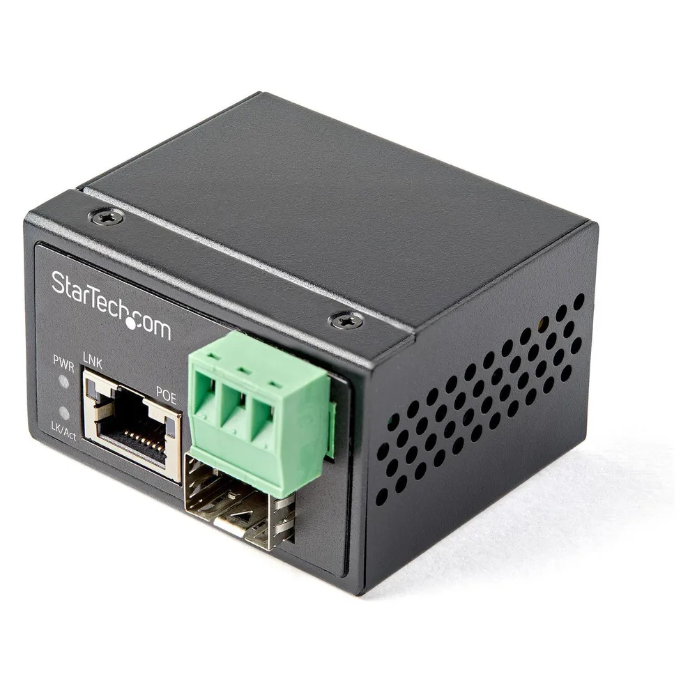 StarTech .com PoE+ Industrial Fiber to Ethernet Media Converter 30W