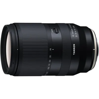 Tamron AF 18-300mm f / 3.5-6.3 Di III-A VC, Fujifilm X MILC Weitwinkelobjektiv Schwarz