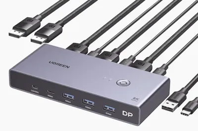 KVM-Switch Ugreen Cm695 8K Ultra HD mit 3x USB-A und 3x USB-C